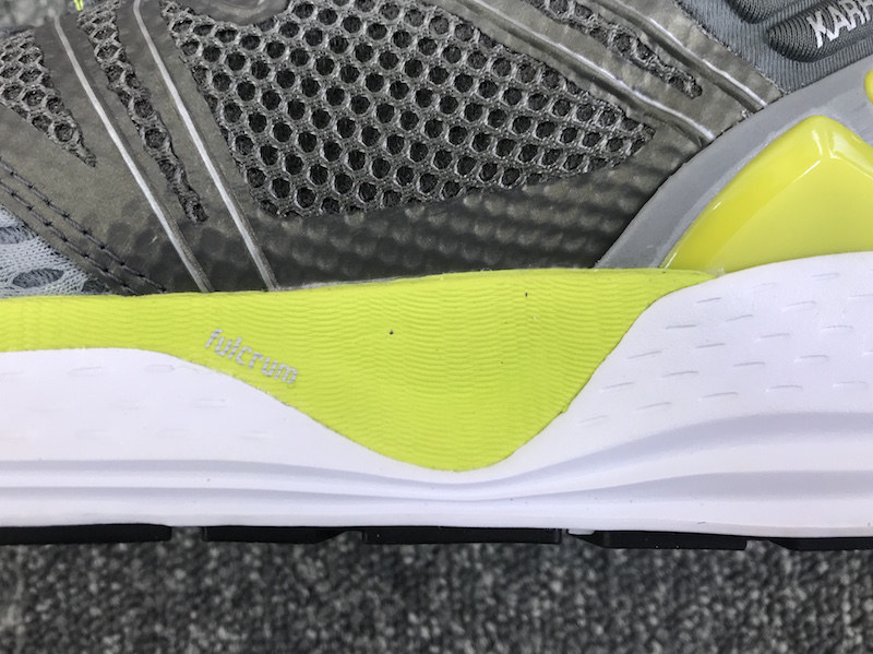 ミッドソール中央部に搭載されたフルクラムはシーソーのような働きで比類なき推進力をランナーに提供