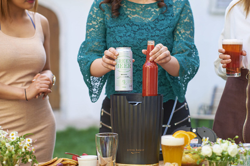 缶ビールとペットボトルをセットして利用する