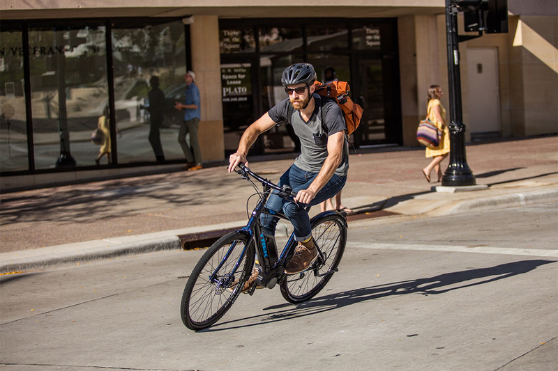 <a href="https://www.trekbikes.com/jp/ja_JP/%E3%83%90%E3%82%A4%E3%82%AF/%E3%82%AF%E3%83%AD%E3%82%B9%E3%83%90%E3%82%A4%E3%82%AF/%E9%9B%BB%E5%8B%95%E3%83%8F%E3%82%A4%E3%83%96%E3%83%AA%E3%83%83%E3%83%89%E3%83%90%E3%82%A4%E3%82%AF/verve/verve/p/22262/?colorCode=blue" class="n" target="_blank">TREKのクロスバイクタイプ「Verve+」</a>