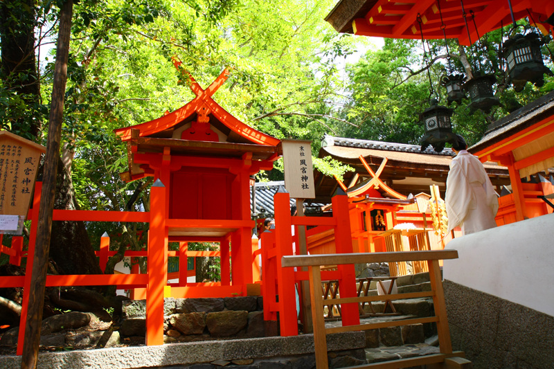 春日大社の中にある「風宮神社」。こちらは風の神様で、伊勢神宮にもお祭りされている