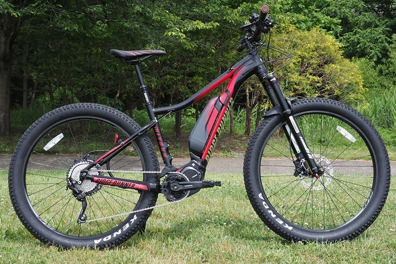 RIDGE-RUNNERはMTB。サスペンションはフロントのみですが、セミファットタイヤを採用して路面からの衝撃吸収性が高いです