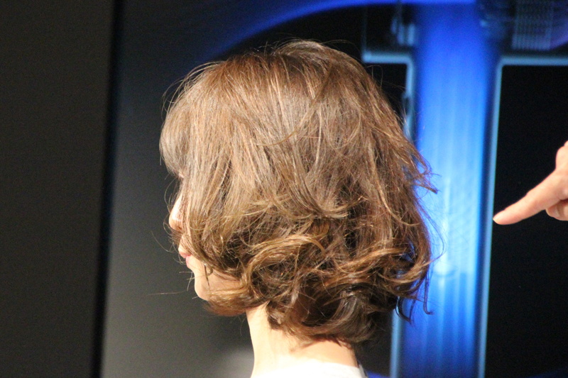 ディフューザーはパーマを掛けている人に適しているという