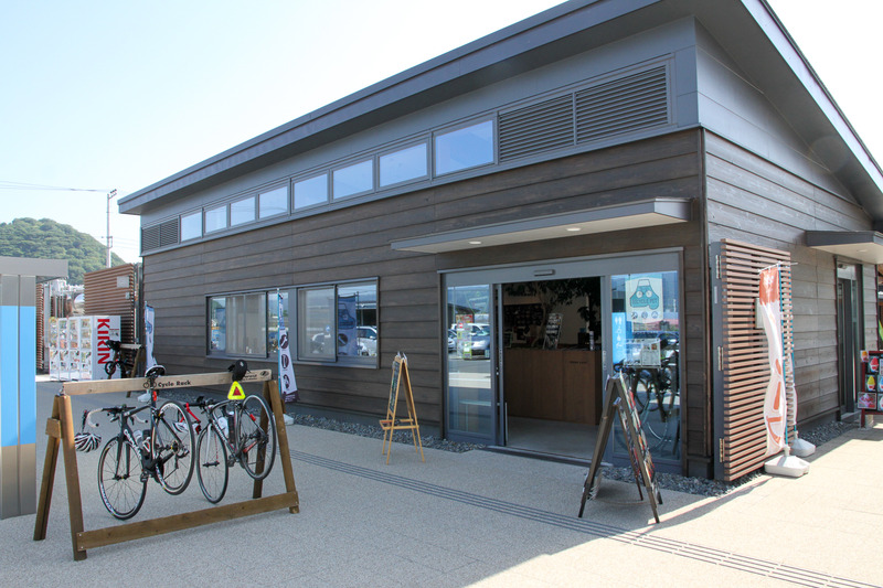 道の駅「伊豆ゲートウェイ函南」にある「スポークカフェ」でスポーツバイクレンタルも