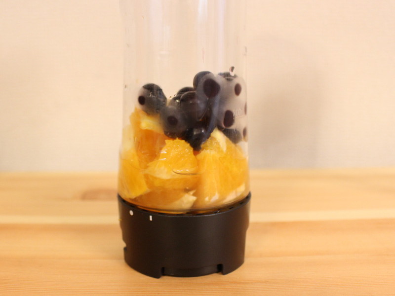 やわらかいものから順にボトルに入れる