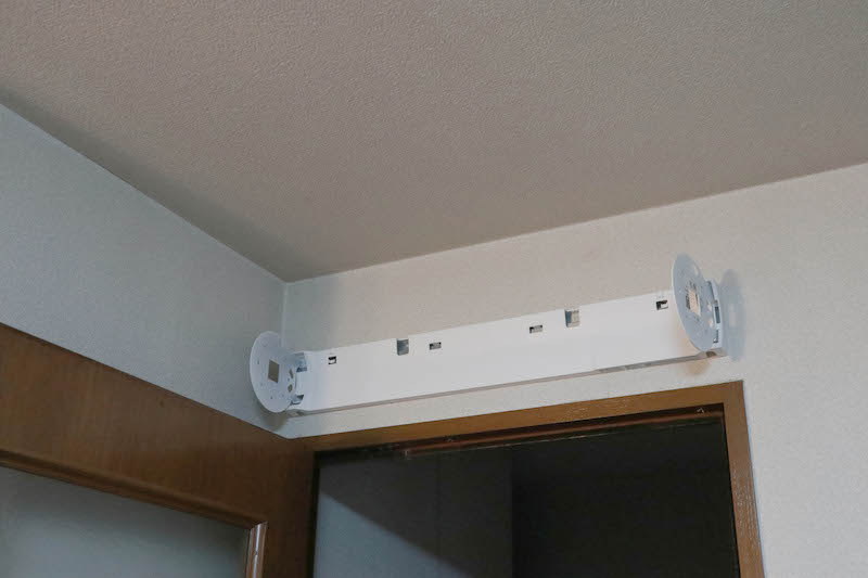 本体が着いているとよく見えないので、本体をはずしたところ。こうして壁に引っ掛ける