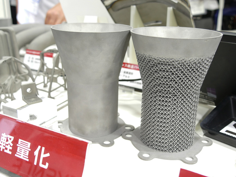 金属造形の進化で大幅な軽量化を実現