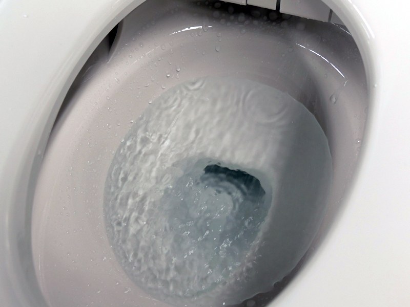 オゾンウォーター噴霧の様子