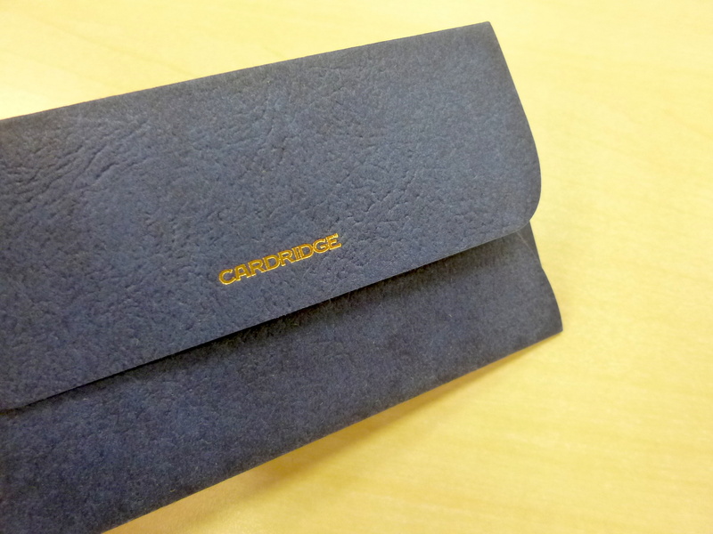 紙製だけど高級感がある