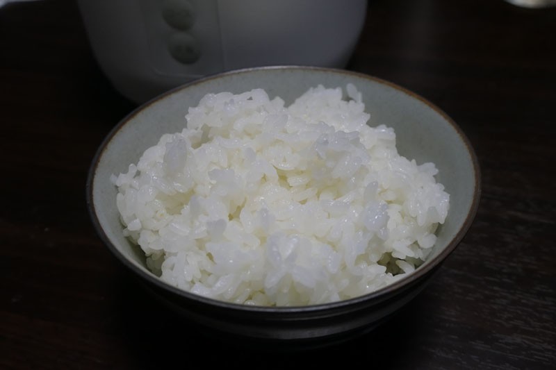 水をわずかに少なめにすると粒感がよくなった。味が濃いめのおかずと合わせたい