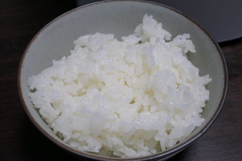 ご飯粒が大きく、食味のバランスが良い炊き上がりだった。派手さはないがおかずを選ばない