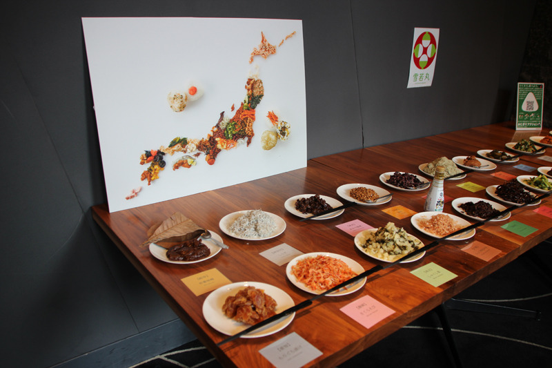 47都道府県の「ごはんのおとも」を具材にしたおにぎり作りのワークショップ