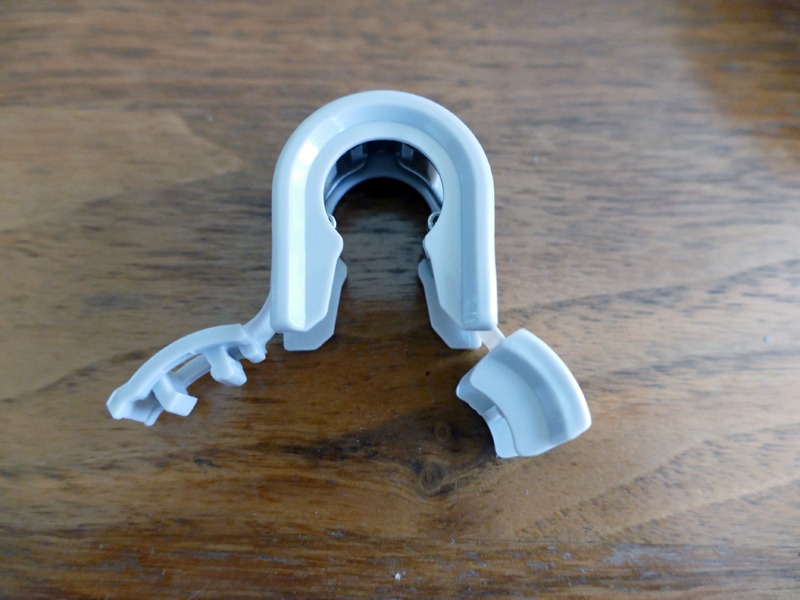 取り付けた給水ホースを固定する、クイックファスナー