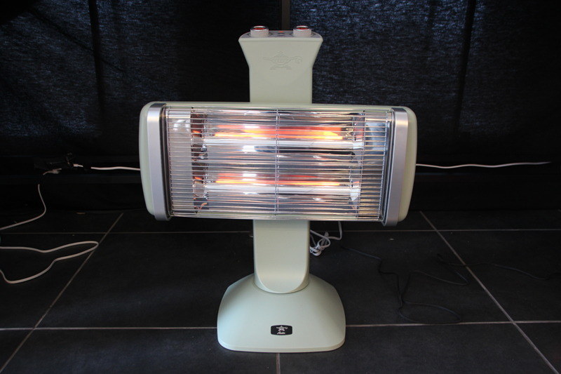 アラジン「遠赤グラファイトヒーター(2灯式)」