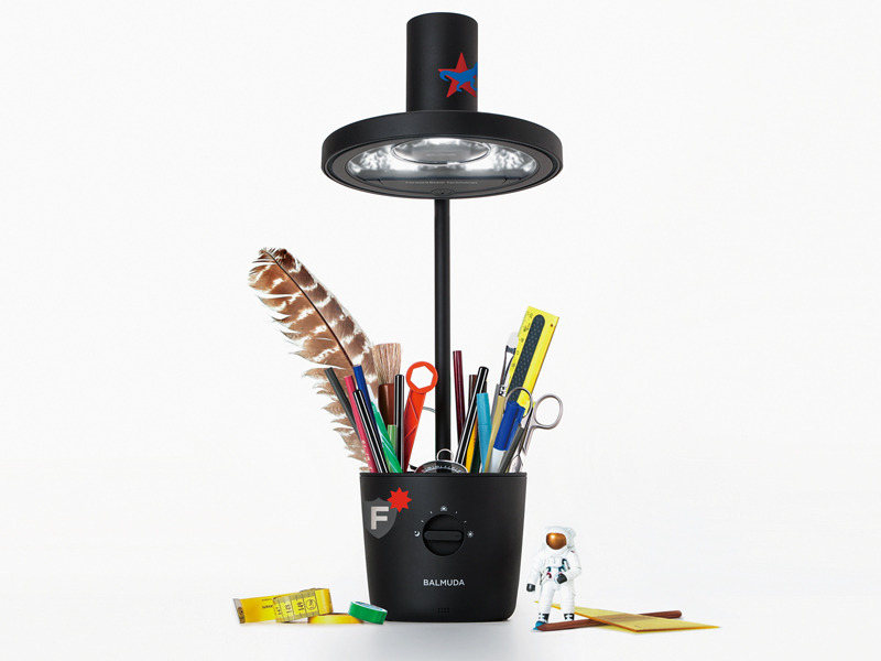 3位：バルミューダ「BALMUDA The Light」