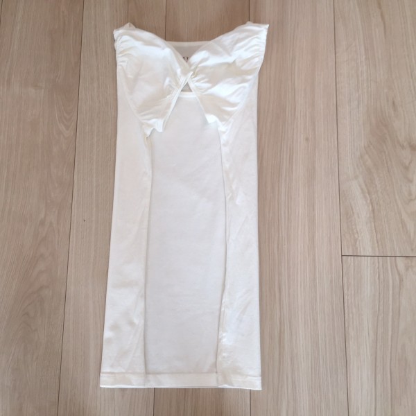 暮らし 引き出しサイズにたたんで効率収納 Tシャツのたたみ方 を覚えよう 家電 Watch