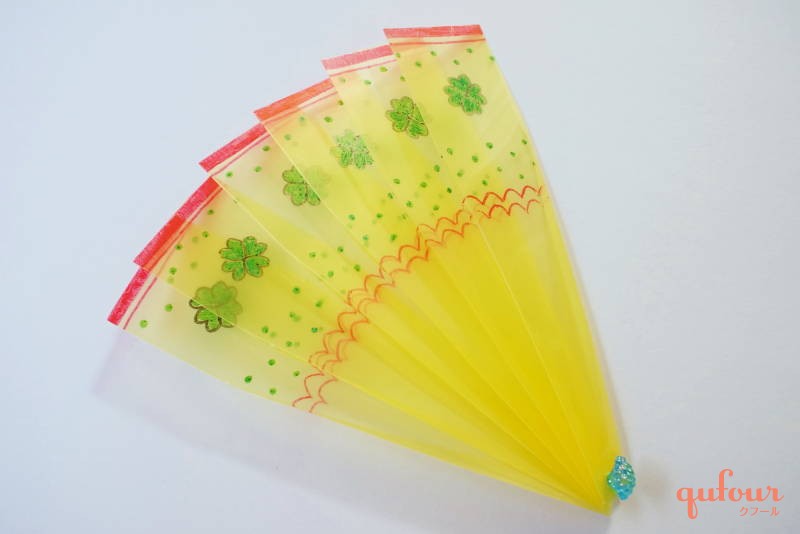 暮らし】クリアファイル1枚で本格的な「オリジナル扇子」作ろう