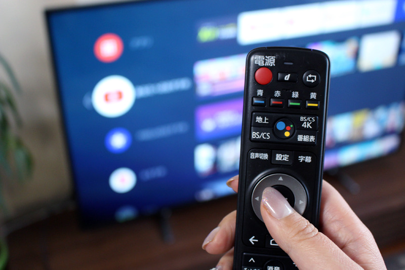 ホームボタンを押すと、アプリや動画、映画などのコンテンツの中から、おすすめがずらりと表示される