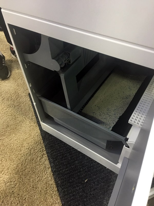 猫砂が溜まっている内部の様子