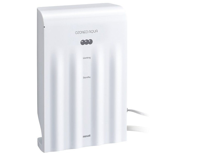 水道の蛇口に直接取り付けて使用、水を流すだけでオゾン水を生成できるという