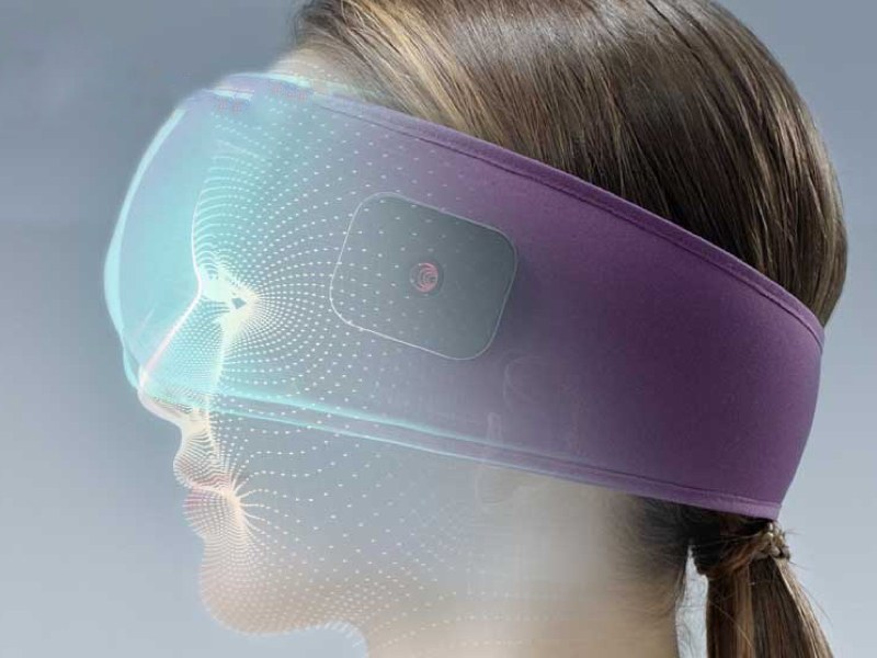 目に直接圧力がかからないうえに、目の周りを優しく温めるのが特徴