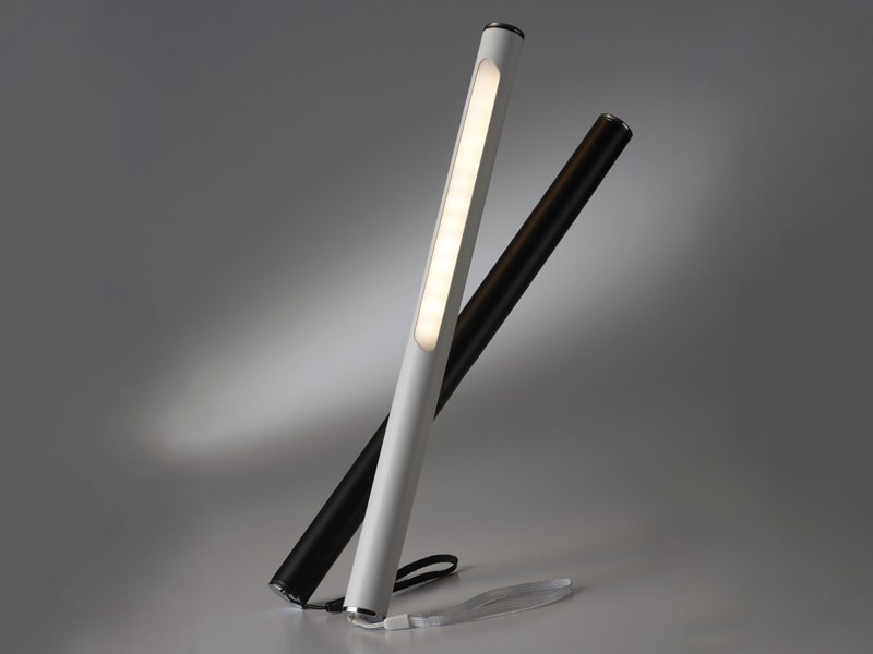 充電式多機能LEDライト