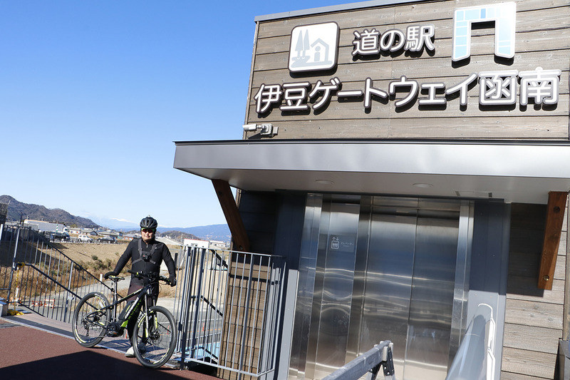 「伊豆ゲートウェイ函南」では、Spoke Cafeでe-bikeがレンタルできる