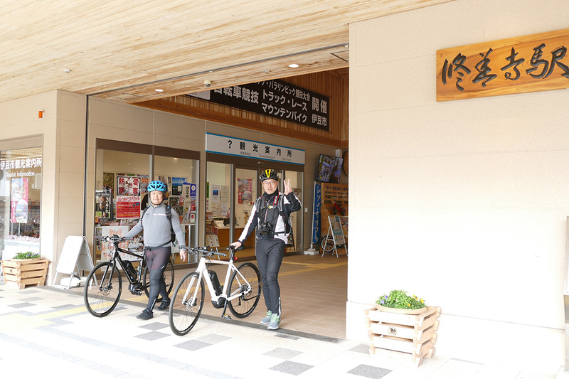 すぐに自転車に乗って出発できるのがサイクルトレインの魅力