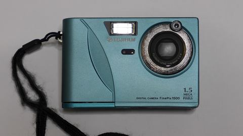 わたしの思い出家電】富士フィルム「FinePix 1500」 - 家電 Watch