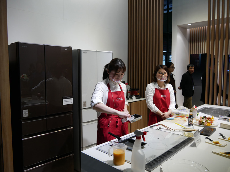 キッチン向けの各種家電を利用した実演なども行なっていた