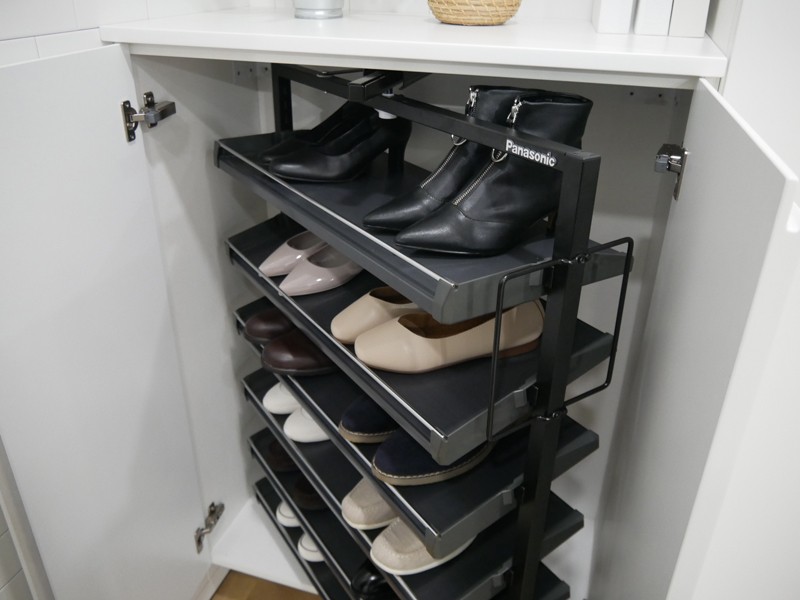 シューズケースもパナソニックブランドのものが用意されている