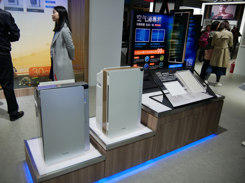 空気清浄機をはじめとするナノイー搭載製品を積極的に紹介
