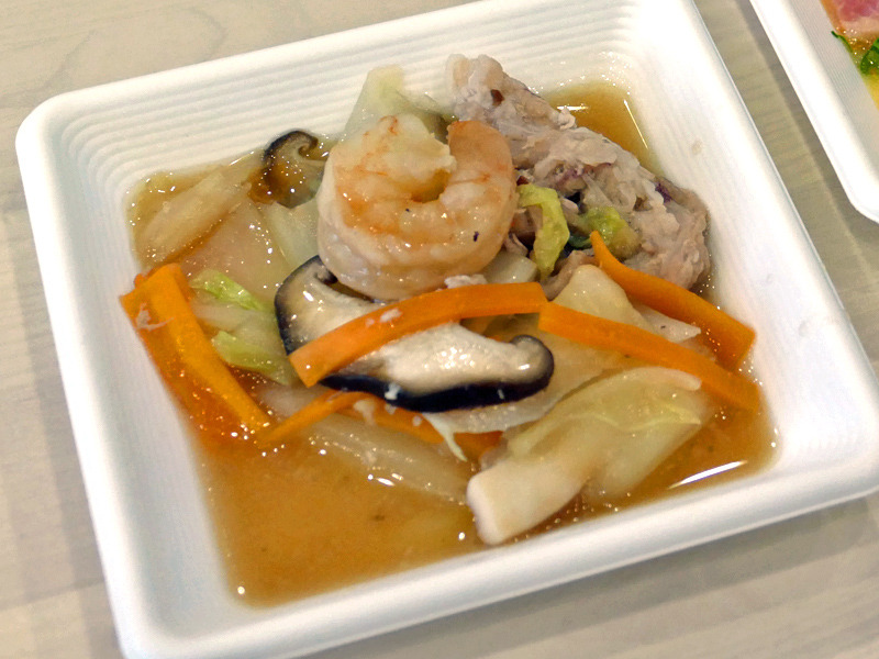 魚介類はプリッ、肉はふっくら。野菜の歯ごたえもありおいしい!