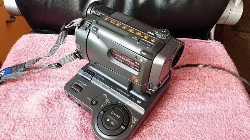 8mmビデオカメラ「CCD-TR3」