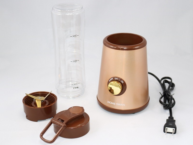 ボトルの素材にトライタン樹脂を採用