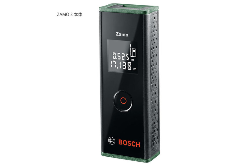ボッシュの「ZAMO 3」。ZAMOは「ザーモ」と読みます。上部からレーザー光を発し、底部からレーザー光が当たった点までの距離を計測できます。測定範囲は15cm～20mで、測定単位は1mm。精度は±3mmですが、実際に使っていると1mm以下の誤差で正確に測れることがほとんどです。メーカー希望小売価格は11,000円(税抜)
