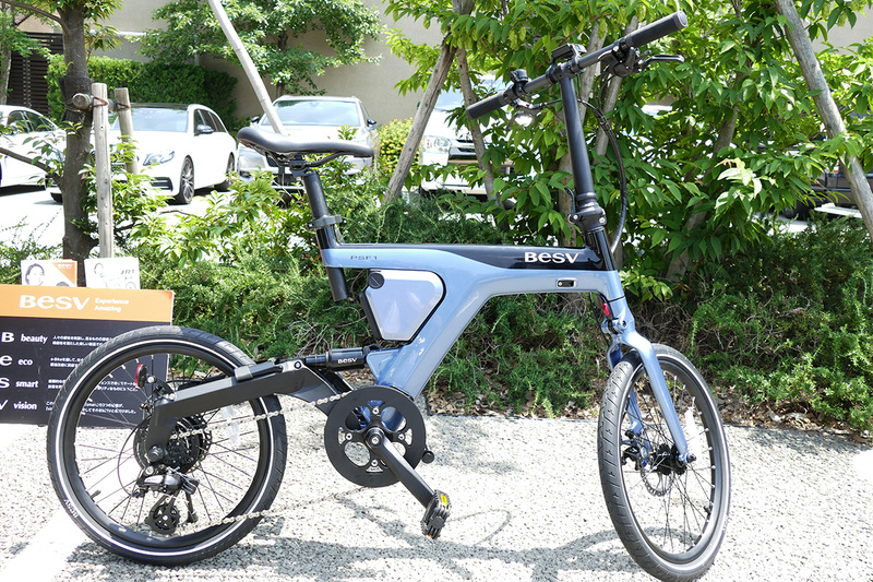 ここからは折りたたみの手順を写真でご紹介