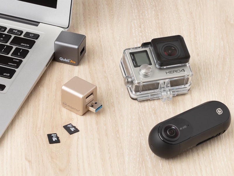 microSDカードリーダーとしても役立つ