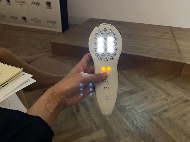EMSモードは白色LED