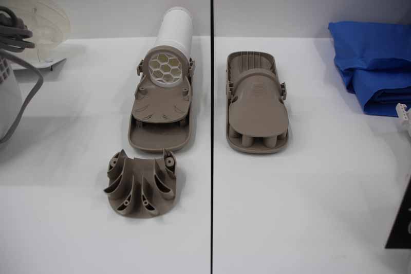 アタッチメントの内部。きのこの傘を模したカーブで風を絞る