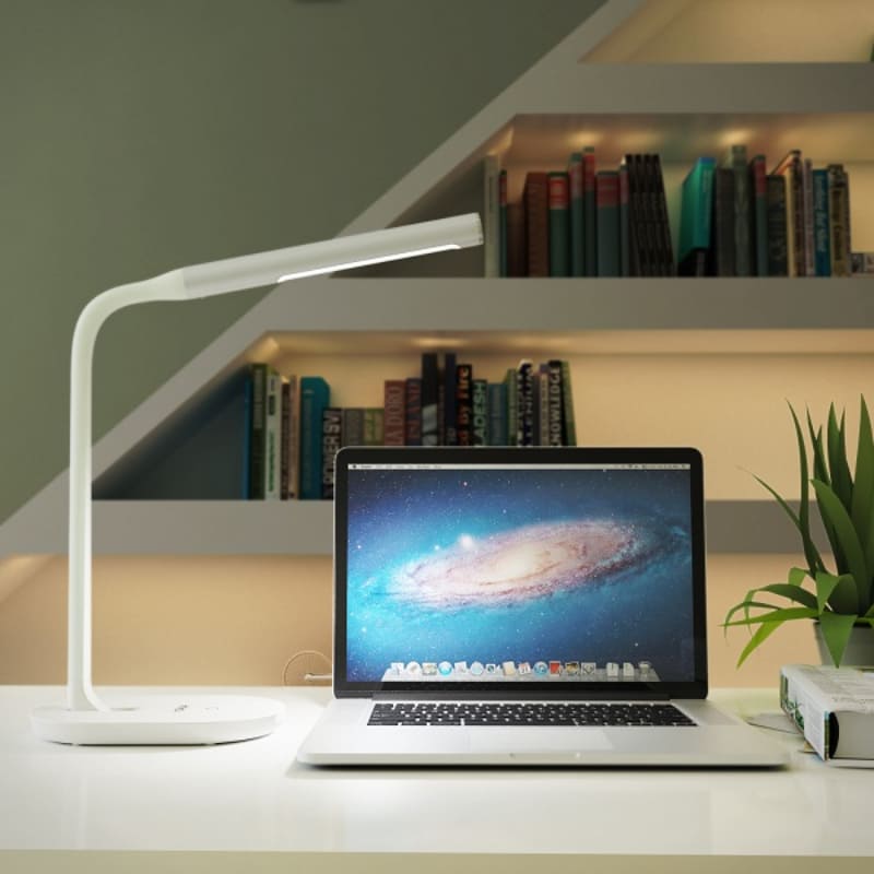 多重影を抑え目が疲れにくい設計