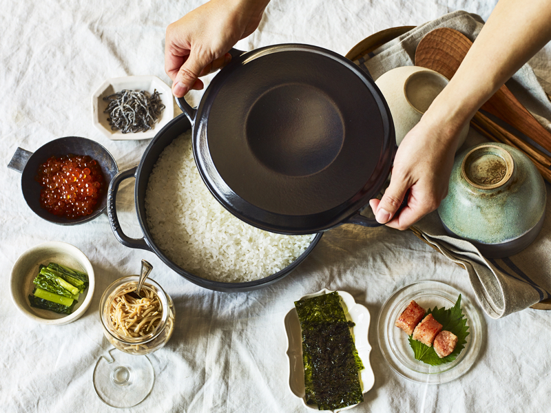 全ランチメニューで、バーミキュラの炊きたてご飯が、鍋ごと提供される