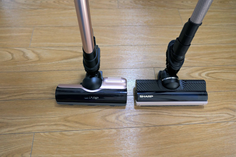 新製品VRシリーズのヘッド(左)とARシリーズ(右)のヘッドの比較