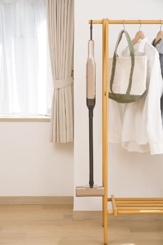 CCP、わずか900gのコードレス“極軽”スティッククリーナー - 家電 Watch