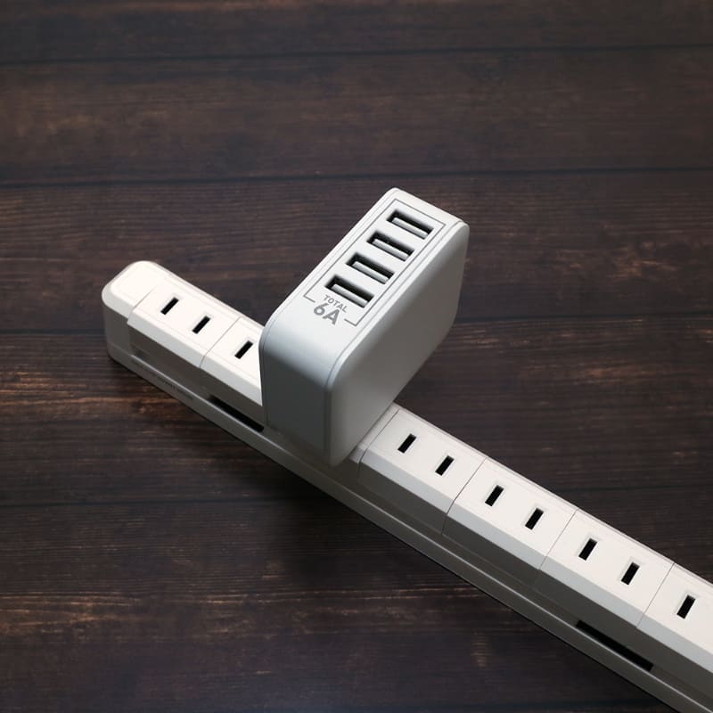 電源タップに直接差し込んだところ