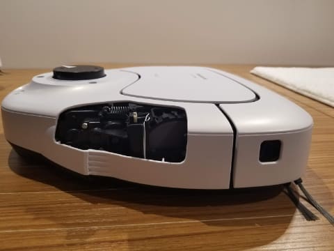 パナソニック、360度にレーザー照射し掃除完遂性能が大幅アップ