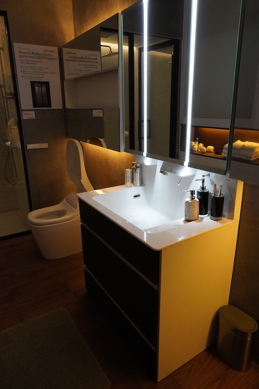 ミラーにアドバイスが表示される