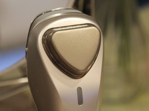 パナソニック、イオンエフェクターに保湿とブライトニングを1度に