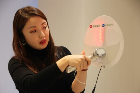 パナソニック、イオンエフェクターに保湿とブライトニングを1度に