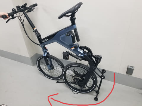 BESVの折りたためるe-bike「PSF1」は自然なアシストなのにスイスイ進ん