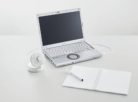 パナソニック、乾電池駆動の首掛けできるパーソナルファン